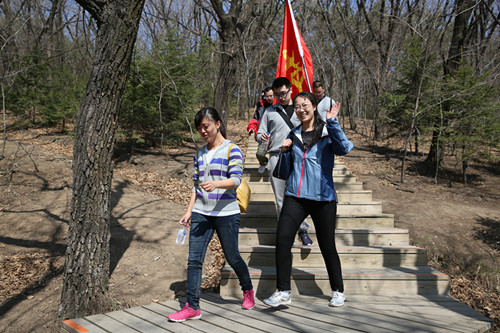 伟德体育 - 综合体育赛事平台|奥体中心相助同伴