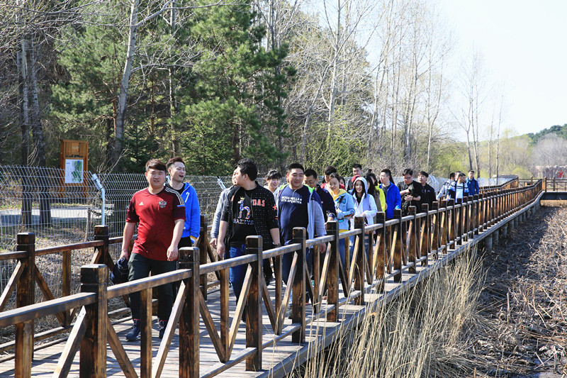 伟德体育 - 综合体育赛事平台|奥体中心相助同伴