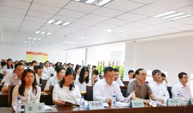 伟德体育 - 综合体育赛事平台|奥体中心相助同伴