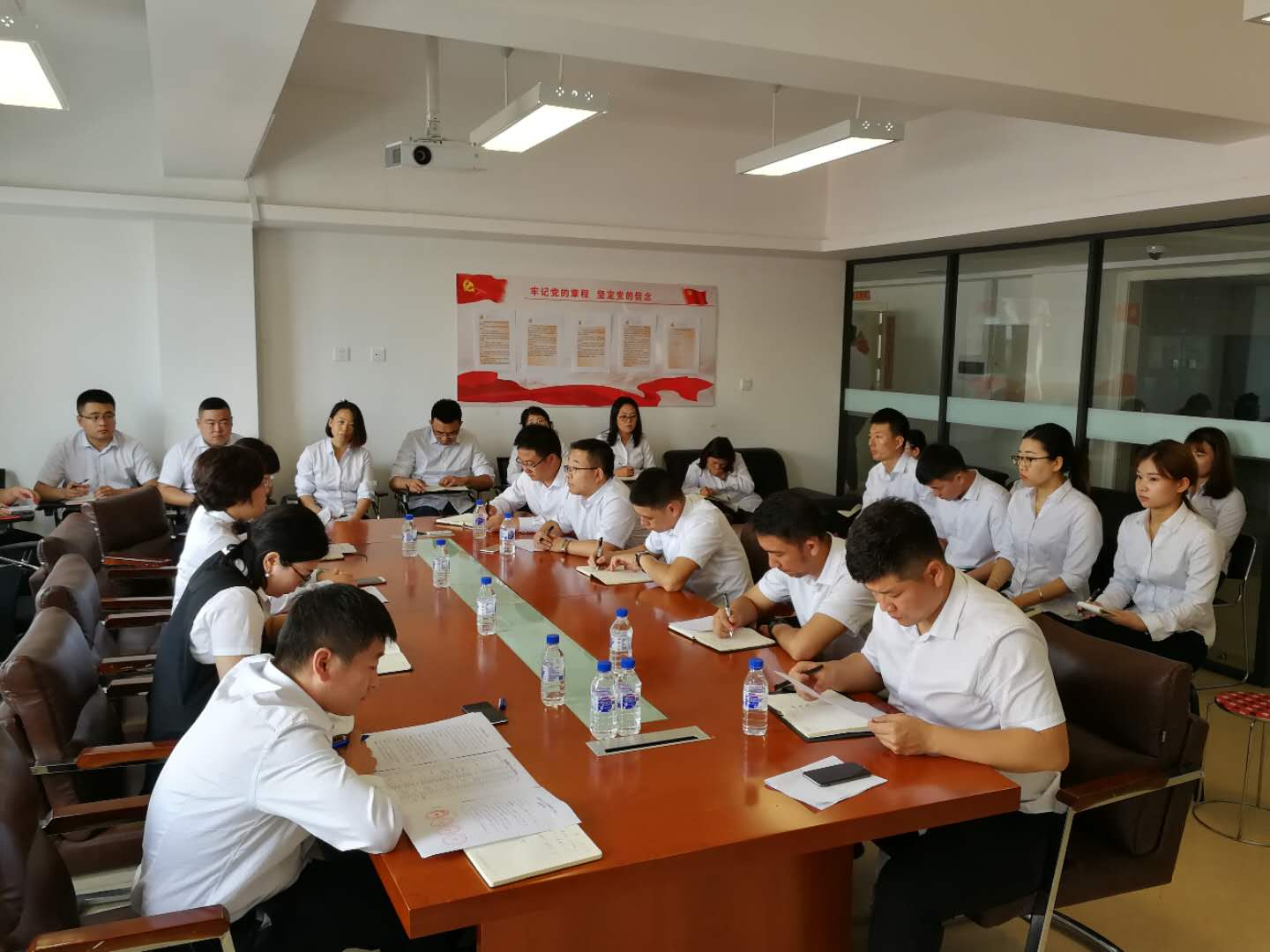 伟德体育 - 综合体育赛事平台|奥体中心相助同伴