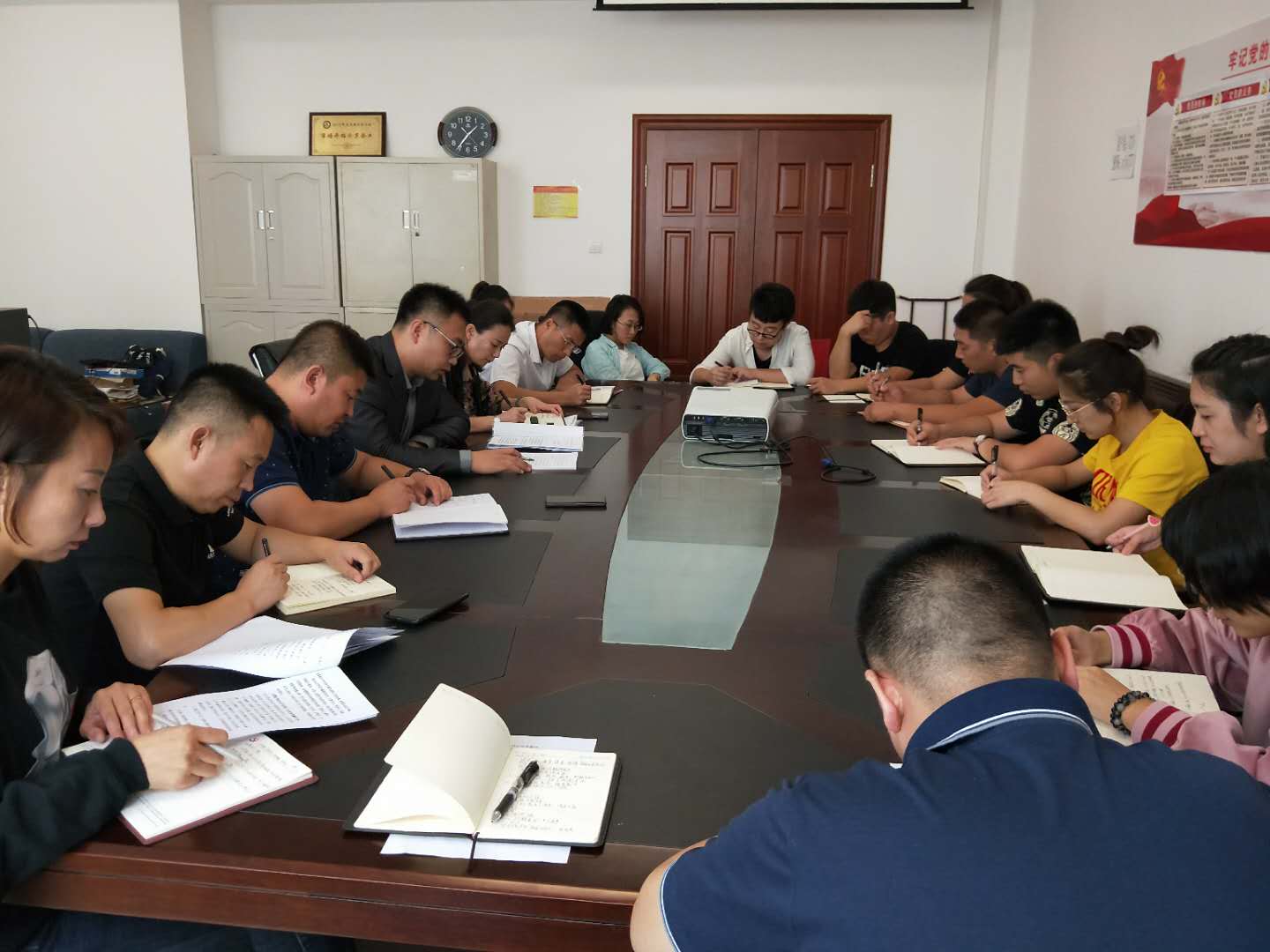 伟德体育 - 综合体育赛事平台|奥体中心相助同伴