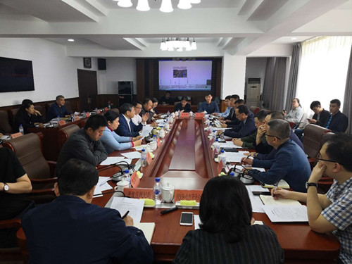 伟德体育 - 综合体育赛事平台|奥体中心相助同伴