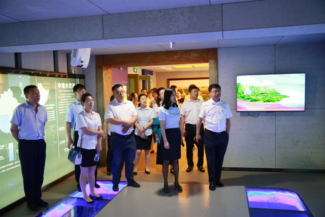 伟德体育 - 综合体育赛事平台|奥体中心相助同伴