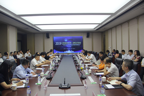 伟德体育 - 综合体育赛事平台|奥体中心相助同伴