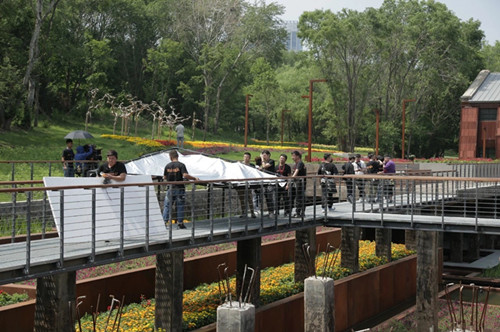 伟德体育 - 综合体育赛事平台|奥体中心相助同伴