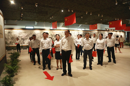 伟德体育 - 综合体育赛事平台|奥体中心相助同伴