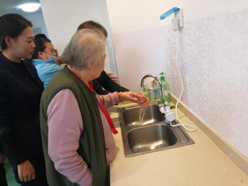 伟德体育 - 综合体育赛事平台|奥体中心相助同伴