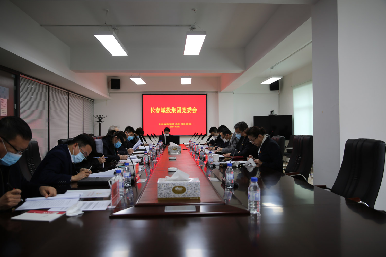 伟德体育 - 综合体育赛事平台|奥体中心相助同伴