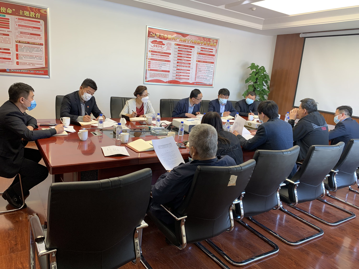 伟德体育 - 综合体育赛事平台|奥体中心相助同伴