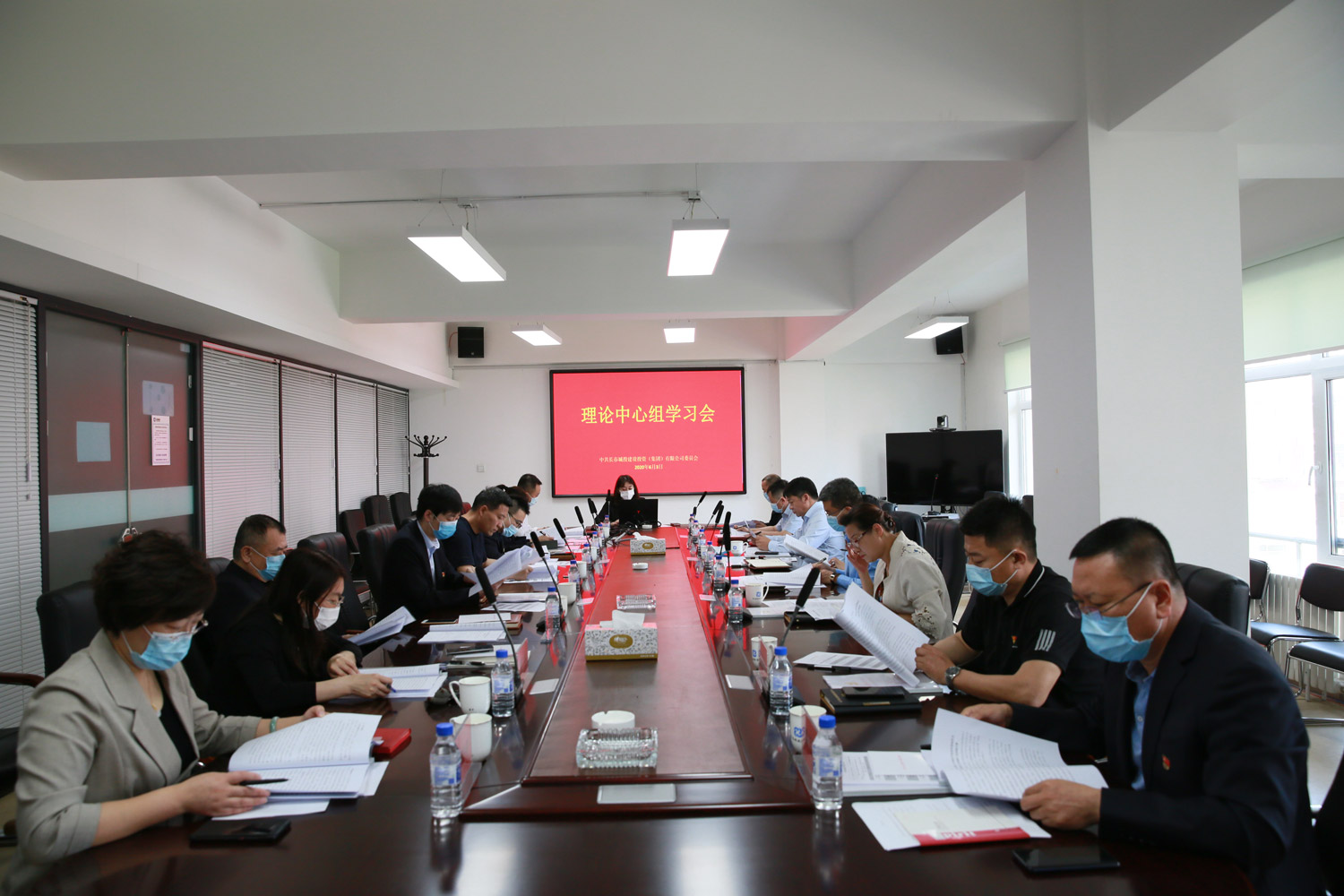 伟德体育 - 综合体育赛事平台|奥体中心相助同伴