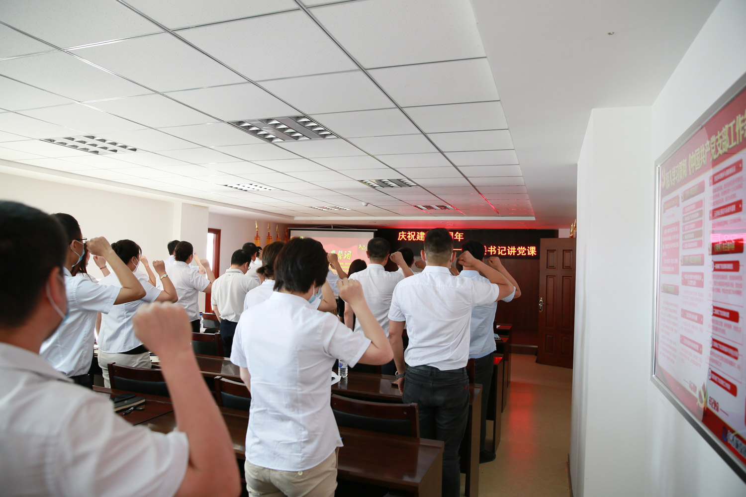 伟德体育 - 综合体育赛事平台|奥体中心相助同伴