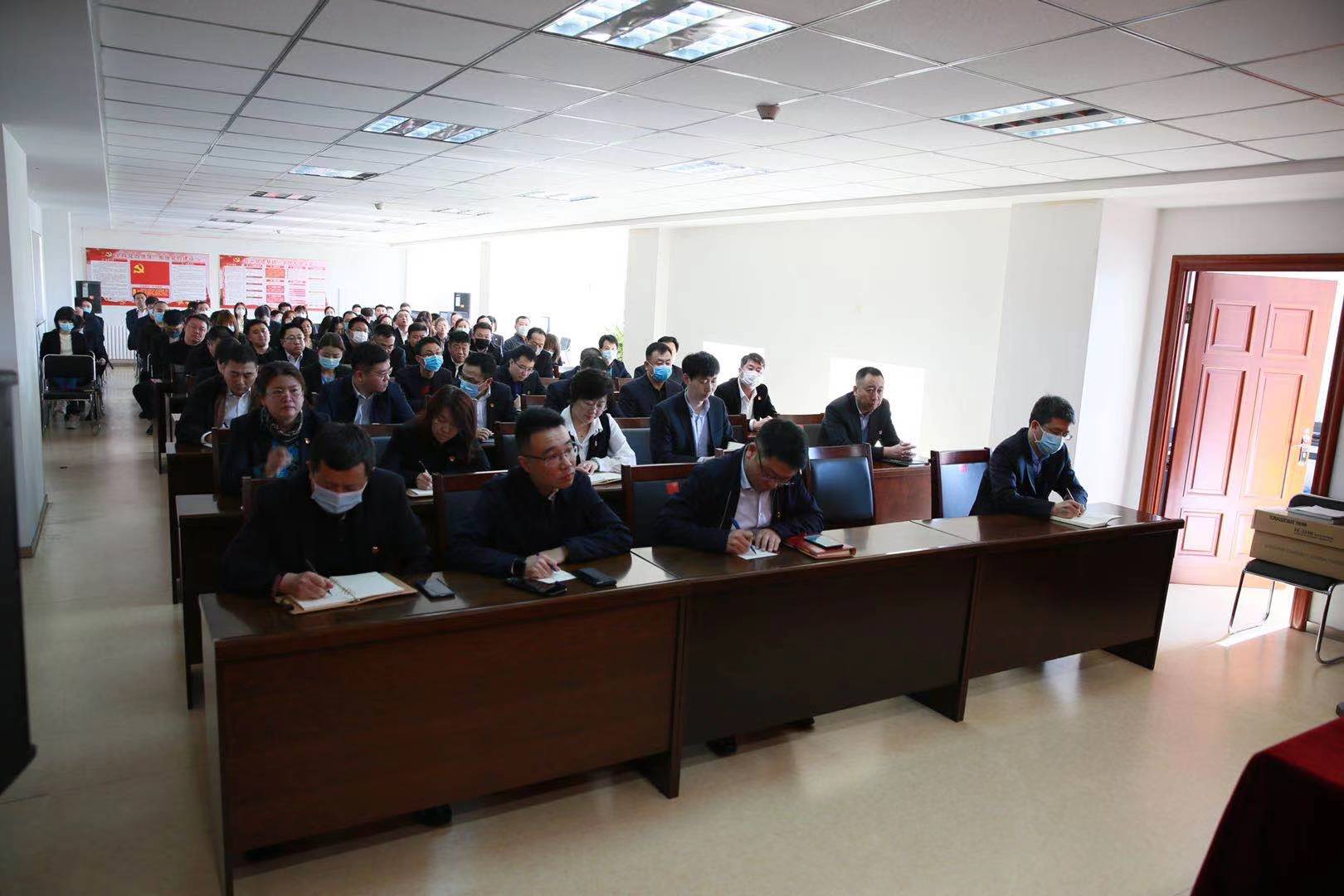 伟德体育 - 综合体育赛事平台|奥体中心相助同伴