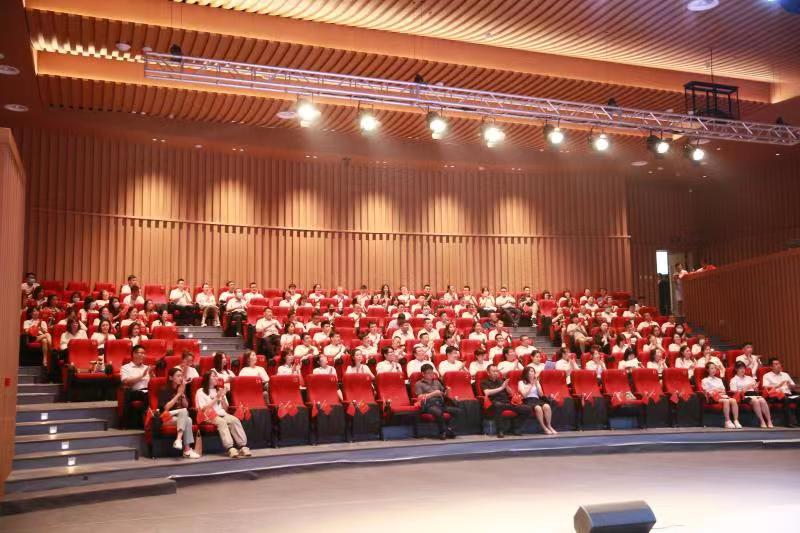 伟德体育 - 综合体育赛事平台|奥体中心相助同伴