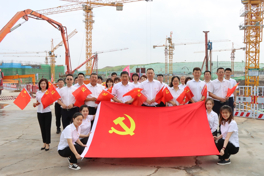 伟德体育 - 综合体育赛事平台|奥体中心相助同伴