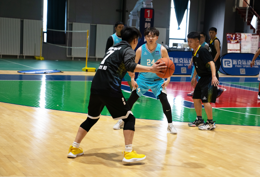 伟德体育 - 综合体育赛事平台|奥体中心相助同伴